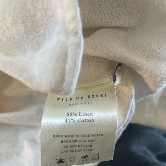 7115 by Szeki Signature Linen Crop Tee Off-White - Picture 5 of 5